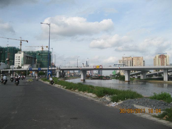 Cầu Nguyễn Văn Cừ